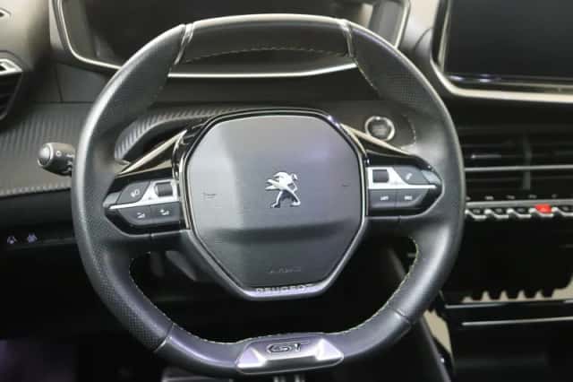 Peugeot e-208 (2022) thumbnail 6