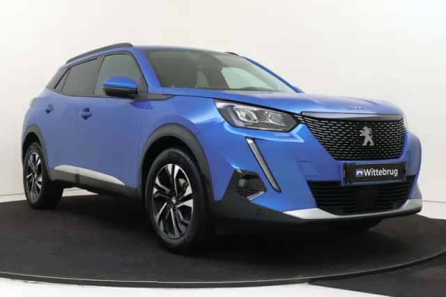 Peugeot 2008 (2021) thumbnail 3