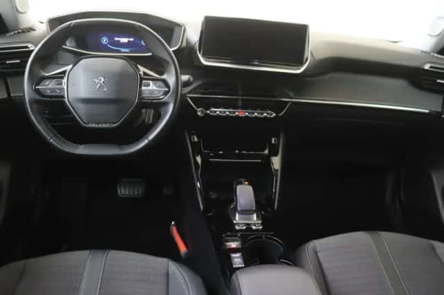 Peugeot e-2008 (2021) thumbnail 5