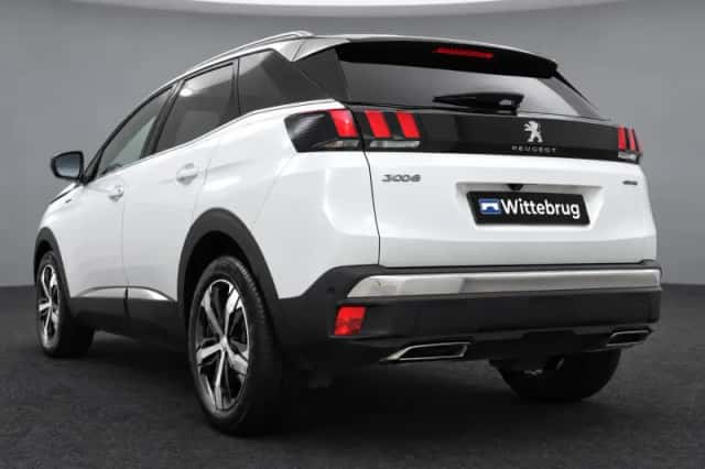 Peugeot 3008 (2020) thumbnail 4