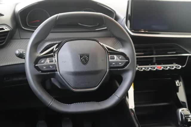 Peugeot 208 (2024) thumbnail 6