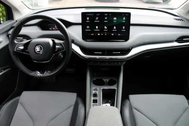 Škoda Enyaq (2022) thumbnail 4