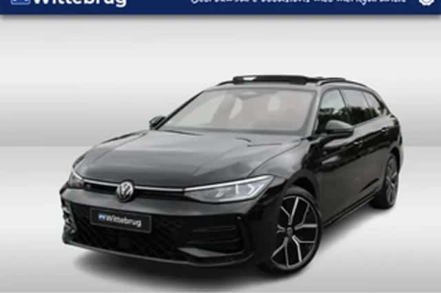 Volkswagen Passat (2025) thumbnail 1