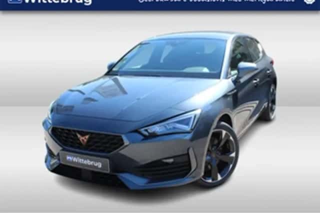 CUPRA Leon (2022) thumbnail 1