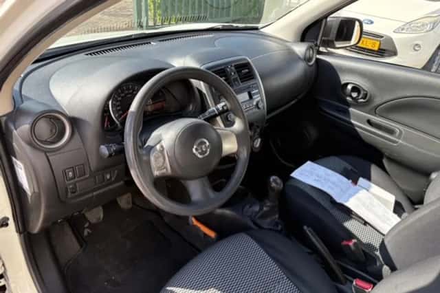 Nissan Micra (2016) thumbnail 4
