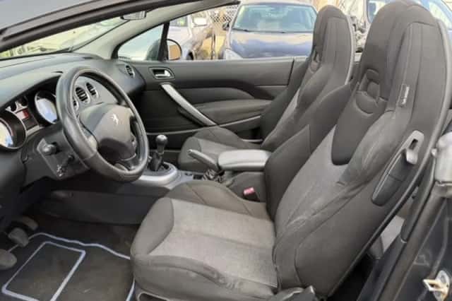 Peugeot 308 (2010) thumbnail 3