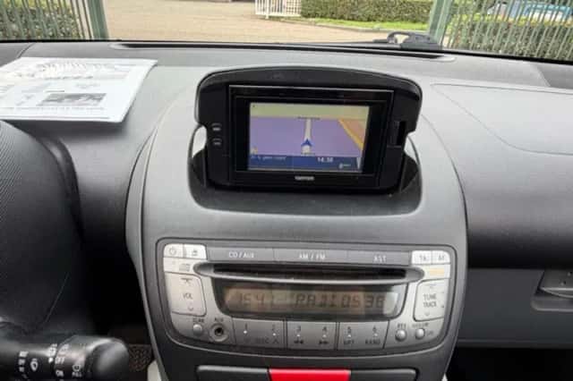 Toyota Aygo (2011) thumbnail 6