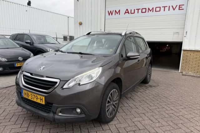 Peugeot 2008 (2015) thumbnail 1