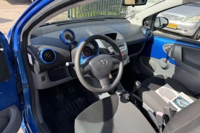 Toyota Aygo (2010) thumbnail 4