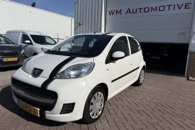 Peugeot 107 (2011) thumbnail 1