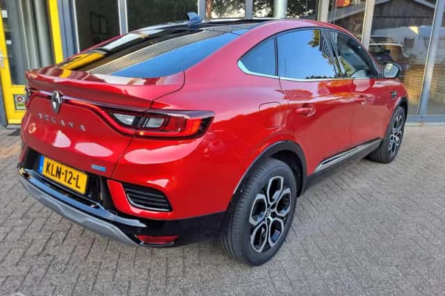 Renault Arkana (2022) thumbnail 3