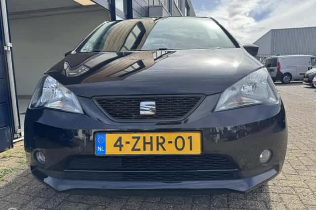 SEAT Mii (2015) thumbnail 5