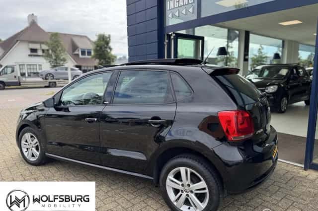 Volkswagen Polo (2012) thumbnail 3