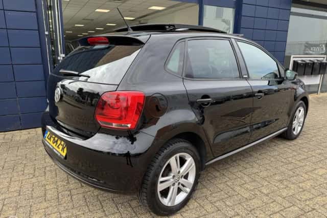 Volkswagen Polo (2012) thumbnail 6