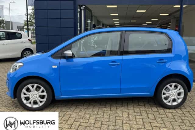 Volkswagen Up! (2014) thumbnail 3