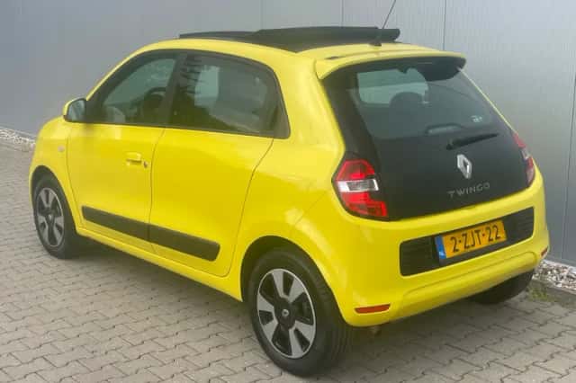 Renault Twingo (2015) thumbnail 3