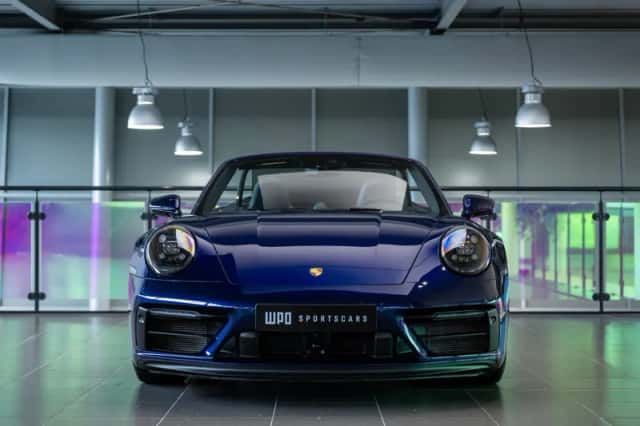 Porsche 911 (2022) thumbnail 4