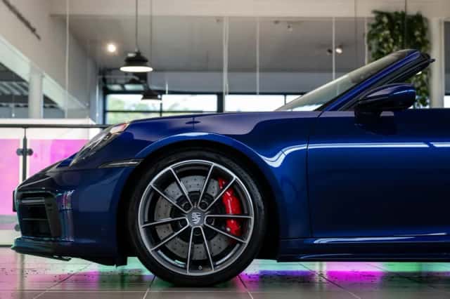 Porsche 911 (2022) thumbnail 6