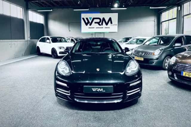 Porsche Panamera (2013) thumbnail 2