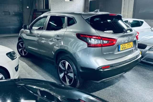 Nissan Qashqai (2016) thumbnail 6