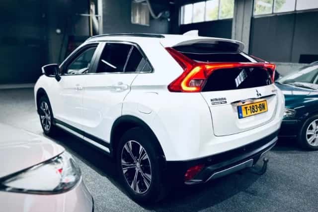 Mitsubishi Eclipse Cross (2018) thumbnail 6