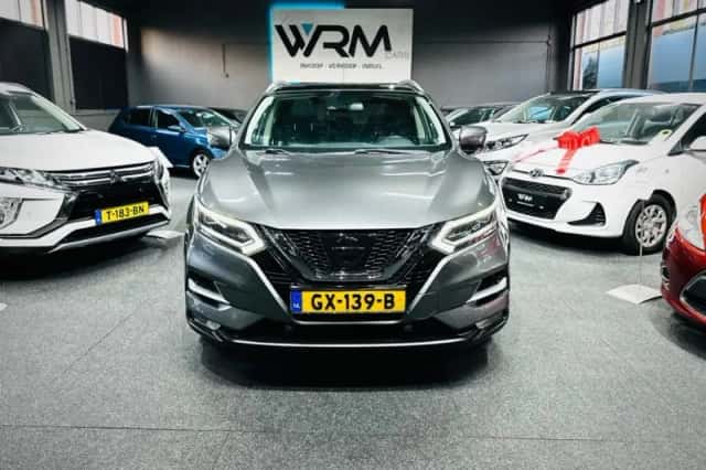 Nissan Qashqai (2015) thumbnail 2