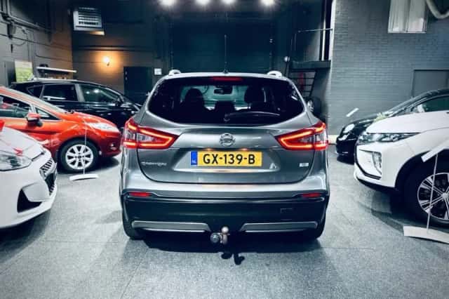 Nissan Qashqai (2015) thumbnail 5