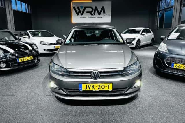 Volkswagen Polo (2019) thumbnail 2