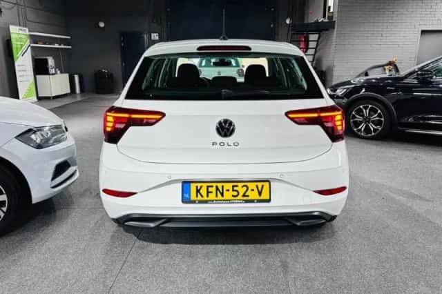 Volkswagen Polo (2022) thumbnail 4