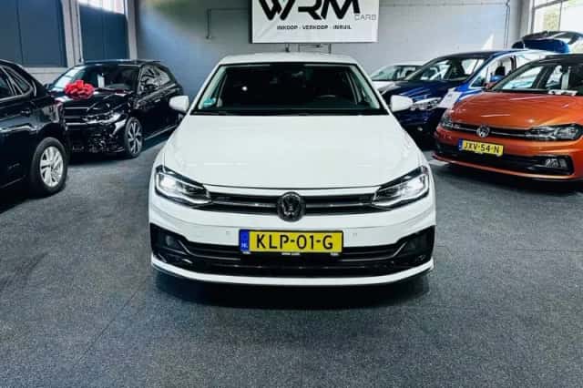 Volkswagen Polo (2018) thumbnail 2