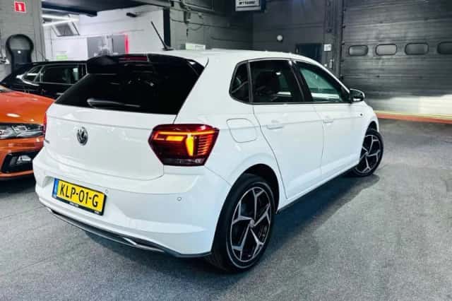 Volkswagen Polo (2018) thumbnail 4