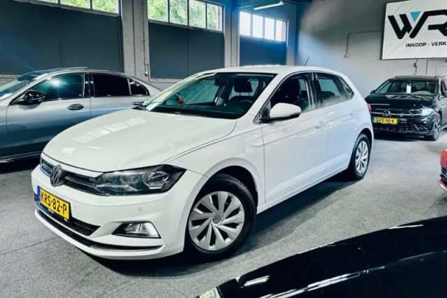 Volkswagen Polo (2018) thumbnail 3
