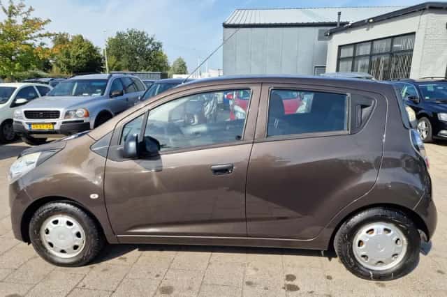 Chevrolet Spark (2012) thumbnail 3