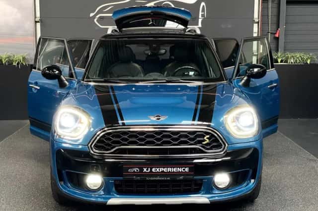 MINI Cooper (2017) thumbnail 1