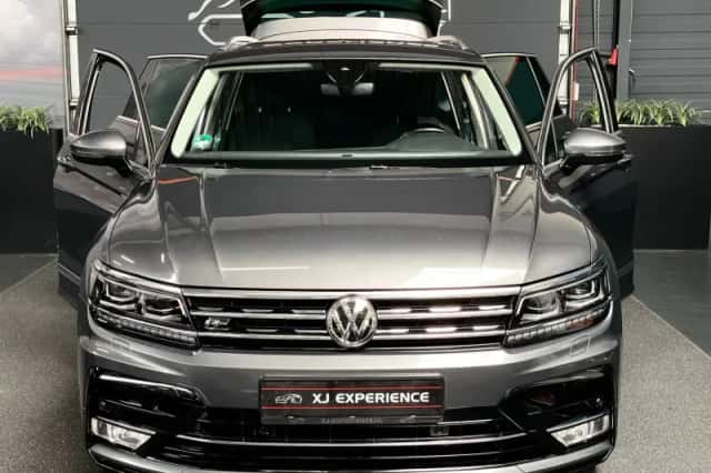Volkswagen Tiguan (2016) thumbnail 2