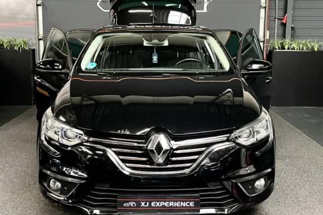 Renault Mégane (2017) thumbnail 2