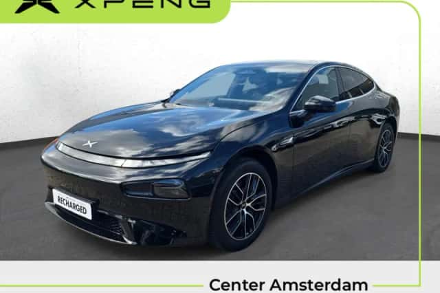 XPENG P7 (2025) thumbnail 1