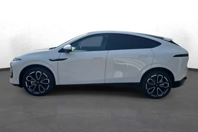 XPENG G6 (2025) thumbnail 5