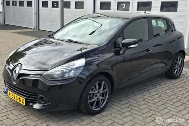 Renault Clio (2013) thumbnail 1