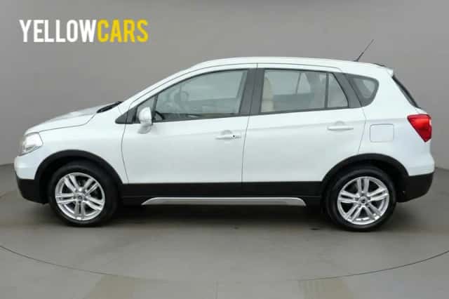 Suzuki SX4 S-Cross (2014) thumbnail 4