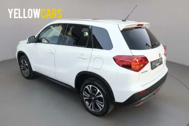 Suzuki Vitara (2021) thumbnail 4