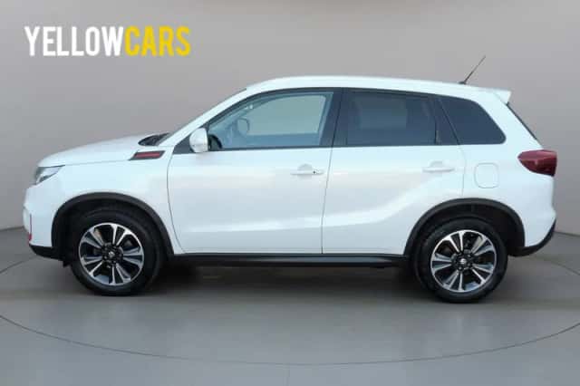 Suzuki Vitara (2021) thumbnail 5