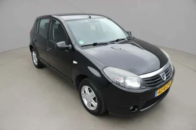 Dacia Sandero (2011) thumbnail 2