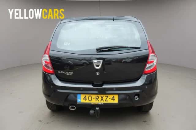 Dacia Sandero (2011) thumbnail 6