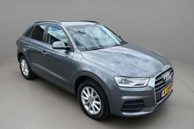 Audi Q3 (2017) thumbnail 2