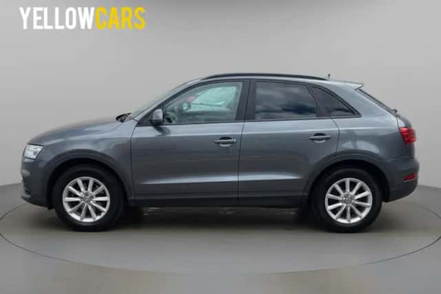 Audi Q3 (2017) thumbnail 5