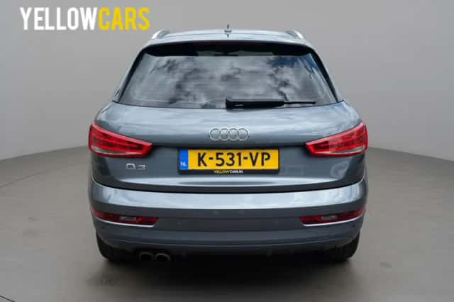 Audi Q3 (2017) thumbnail 6