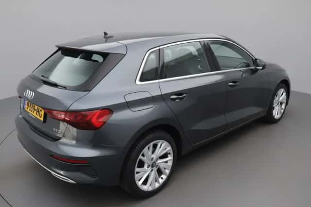 Audi A3 (2023) thumbnail 4