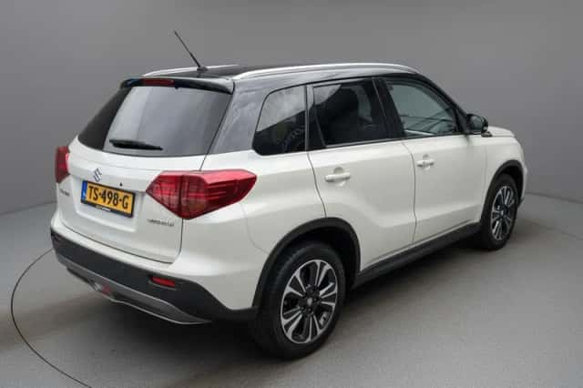 Suzuki Vitara (2019) thumbnail 4