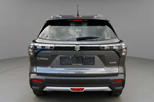 Suzuki S-Cross (2026) thumbnail 6
